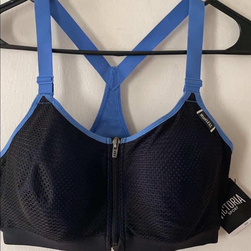 VS Sports Bras - Picture 4 of 4